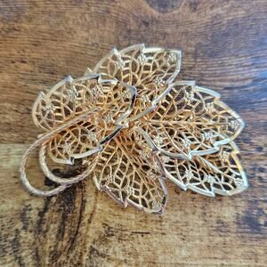 Vintage Judy Lee Gold Tone Brooch Pin Stacked Leaf Floral